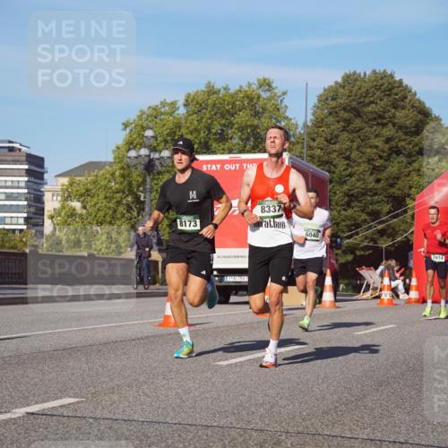 07.09.2025 - BARMER Alsterlauf Yannick Fuchs http://msf.ph/oto/8748608 07.09.2025 09:33:24 Laufen 8173, 1, 8337, 6040, 2914 meine-sportfotos.de