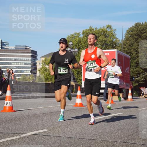 07.09.2025 - BARMER Alsterlauf Yannick Fuchs http://msf.ph/oto/8748637 07.09.2025 09:33:24 Laufen 8173, 8337, 1, 6040, 2014 meine-sportfotos.de