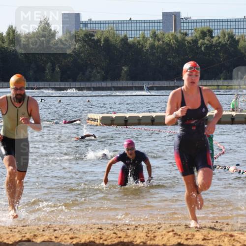 07.09.2025 - 19. Norderstedt Triathlon Luisa Fischer http://msf.ph/oto/8748730 07.09.2025 10:53:26 Schwimmen 196, 1175, 1177, 1186, 1193 meine-sportfotos.de