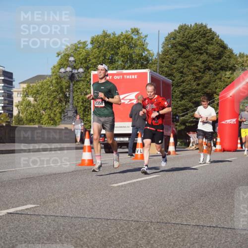 07.09.2025 - BARMER Alsterlauf Yannick Fuchs http://msf.ph/oto/8748779 07.09.2025 09:33:30 Laufen 2358, 1, 524 meine-sportfotos.de