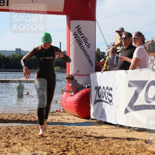 07.09.2025 - 19. Norderstedt Triathlon Luisa Fischer http://msf.ph/oto/8748782 07.09.2025 10:53:42 Schwimmen 1153, 1177 meine-sportfotos.de