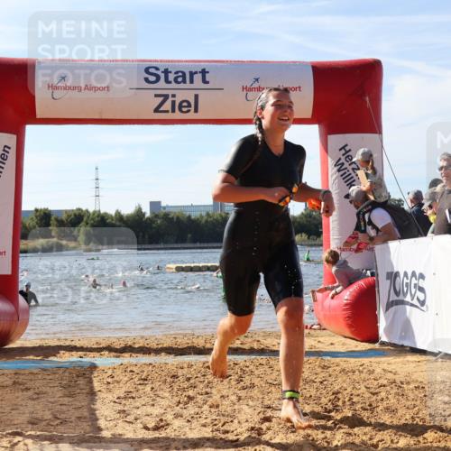 07.09.2025 - 19. Norderstedt Triathlon Luisa Fischer http://msf.ph/oto/8748831 07.09.2025 10:54:00 Schwimmen 1198, 1313 meine-sportfotos.de