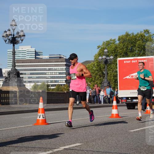 07.09.2025 - BARMER Alsterlauf Yannick Fuchs http://msf.ph/oto/8748902 07.09.2025 09:33:36 Laufen 1017, 5243, 5525, 2677 meine-sportfotos.de
