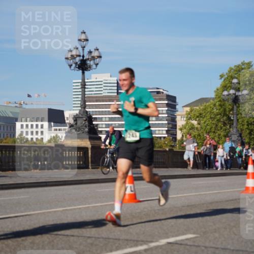 07.09.2025 - BARMER Alsterlauf Yannick Fuchs http://msf.ph/oto/8748925 07.09.2025 09:33:37 Laufen 6243, 3625 meine-sportfotos.de