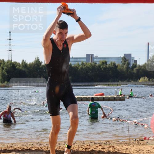 07.09.2025 - 19. Norderstedt Triathlon Luisa Fischer http://msf.ph/oto/8748933 07.09.2025 10:54:27 Schwimmen 199, 734, 770, 1182, 1187, 1200 meine-sportfotos.de