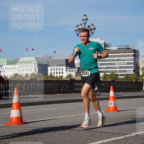 07.09.2025 - BARMER Alsterlauf Yannick Fuchs http://msf.ph/oto/8748936 07.09.2025 09:33:38 Laufen 5243 meine-sportfotos.de