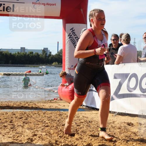 07.09.2025 - 19. Norderstedt Triathlon Luisa Fischer http://msf.ph/oto/8748965 07.09.2025 10:54:36 Schwimmen 734, 1197, 1200 meine-sportfotos.de