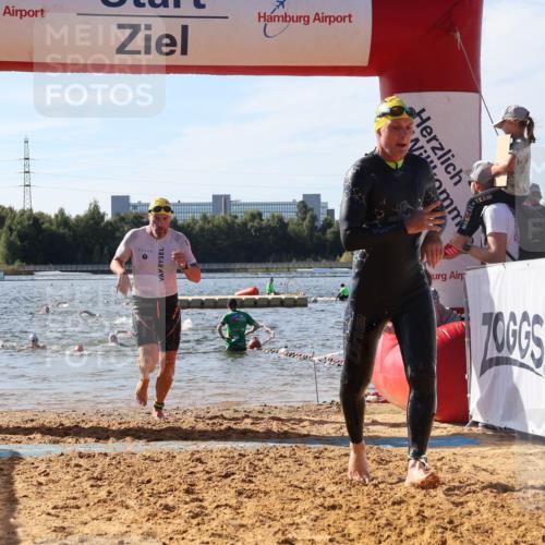 07.09.2025 - 19. Norderstedt Triathlon Luisa Fischer http://msf.ph/oto/8749016 07.09.2025 10:54:51 Schwimmen 284, 771, 833 meine-sportfotos.de
