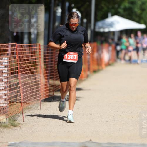 07.09.2025 - 19. Norderstedt Triathlon Michael Strokosch http://msf.ph/oto/8749051 07.09.2025 12:40:54 Laufen 218, 802, 1387 meine-sportfotos.de