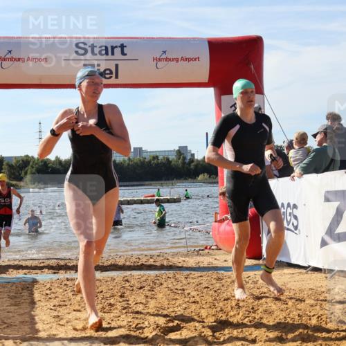 07.09.2025 - 19. Norderstedt Triathlon Luisa Fischer http://msf.ph/oto/8749052 07.09.2025 10:55:05 Schwimmen 306, 1159, 1183, 1207, 1257 meine-sportfotos.de
