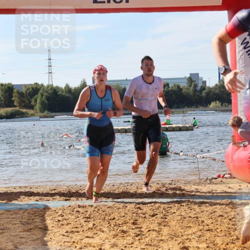 07.09.2025 - 19. Norderstedt Triathlon Luisa Fischer http://msf.ph/oto/8749098 07.09.2025 10:55:14 Schwimmen 276, 306, 834, 1159, 1181, 1183, 1257 meine-sportfotos.de