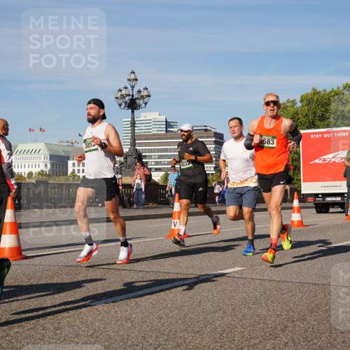 07.09.2025 - BARMER Alsterlauf Yannick Fuchs http://msf.ph/oto/8749159 07.09.2025 09:33:49 Laufen 528, 385, 8232, 2583, 307, 3296 meine-sportfotos.de