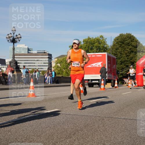07.09.2025 - BARMER Alsterlauf Yannick Fuchs http://msf.ph/oto/8749188 07.09.2025 09:33:51 Laufen 3296 meine-sportfotos.de