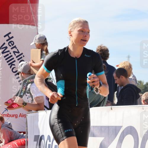 07.09.2025 - 19. Norderstedt Triathlon Luisa Fischer http://msf.ph/oto/8749190 07.09.2025 10:56:04 Schwimmen 229, 1301, 1377 meine-sportfotos.de