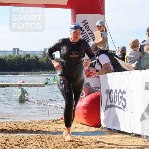 07.09.2025 - 19. Norderstedt Triathlon Luisa Fischer http://msf.ph/oto/8749195 07.09.2025 10:56:08 Schwimmen 229, 1301, 1314 meine-sportfotos.de