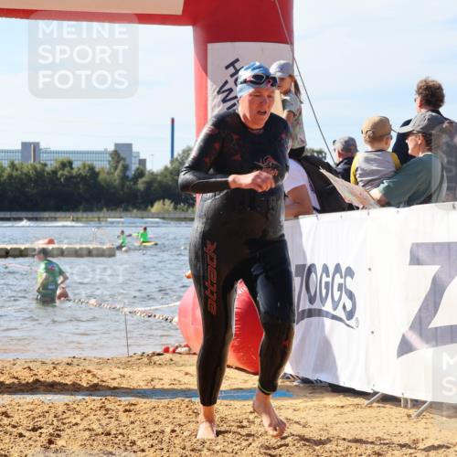 07.09.2025 - 19. Norderstedt Triathlon Luisa Fischer http://msf.ph/oto/8749198 07.09.2025 10:56:08 Schwimmen 229, 1301, 1314 meine-sportfotos.de