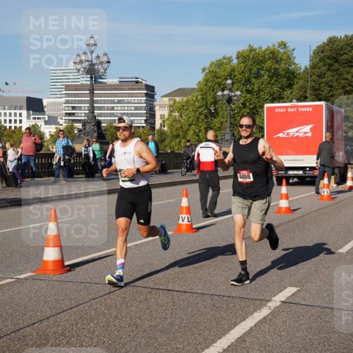 07.09.2025 - BARMER Alsterlauf Yannick Fuchs http://msf.ph/oto/8749263 07.09.2025 09:33:55 Laufen 4498 meine-sportfotos.de