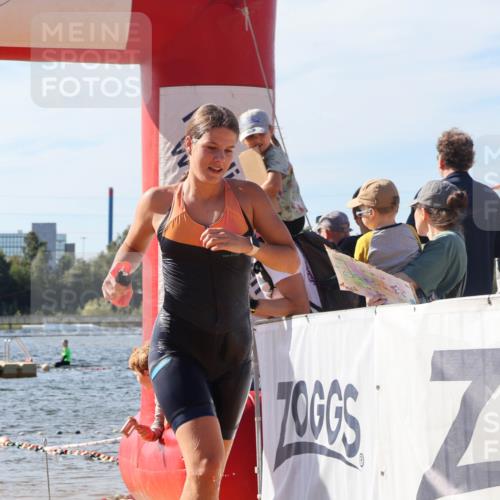07.09.2025 - 19. Norderstedt Triathlon Luisa Fischer http://msf.ph/oto/8749309 07.09.2025 10:56:28 Schwimmen 203, 760, 1194, 1195, 1206 meine-sportfotos.de
