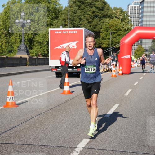 07.09.2025 - BARMER Alsterlauf Yannick Fuchs http://msf.ph/oto/8749315 07.09.2025 09:33:59 Laufen 3516 meine-sportfotos.de