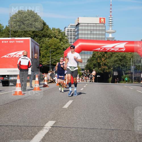07.09.2025 - BARMER Alsterlauf Yannick Fuchs http://msf.ph/oto/8749358 07.09.2025 09:34:05 Laufen 3097 meine-sportfotos.de