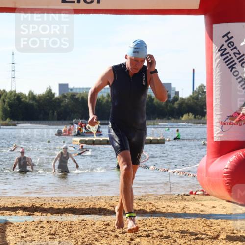 07.09.2025 - 19. Norderstedt Triathlon Luisa Fischer http://msf.ph/oto/8749367 07.09.2025 10:56:53 Schwimmen 296, 1152, 1279, 1395 meine-sportfotos.de