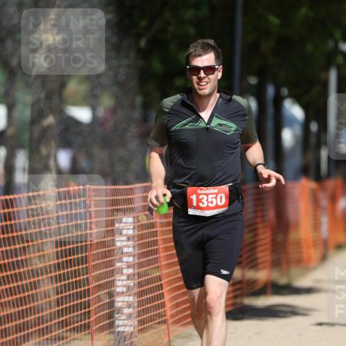 07.09.2025 - 19. Norderstedt Triathlon Michael Strokosch http://msf.ph/oto/8749388 07.09.2025 12:41:34 Laufen 164, 287, 823, 846, 1350 meine-sportfotos.de