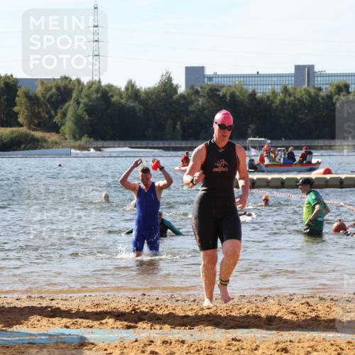 07.09.2025 - 19. Norderstedt Triathlon Luisa Fischer http://msf.ph/oto/8749418 07.09.2025 10:57:03 Schwimmen 1152, 1279, 1394 meine-sportfotos.de