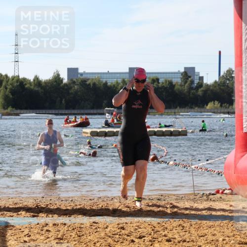 07.09.2025 - 19. Norderstedt Triathlon Luisa Fischer http://msf.ph/oto/8749427 07.09.2025 10:57:04 Schwimmen 1152, 1279, 1394 meine-sportfotos.de
