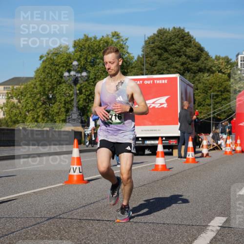 07.09.2025 - BARMER Alsterlauf Yannick Fuchs http://msf.ph/oto/8749437 07.09.2025 09:34:09 Laufen  meine-sportfotos.de
