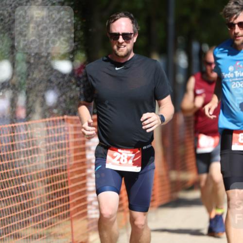 07.09.2025 - 19. Norderstedt Triathlon Michael Strokosch http://msf.ph/oto/8749457 07.09.2025 12:41:39 Laufen 164, 287, 823, 846, 1350 meine-sportfotos.de