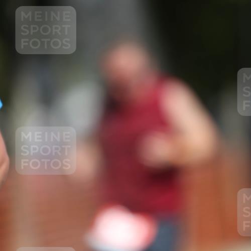 07.09.2025 - 19. Norderstedt Triathlon Michael Strokosch http://msf.ph/oto/8749490 07.09.2025 12:41:41 Laufen 287, 823, 846, 1309 meine-sportfotos.de