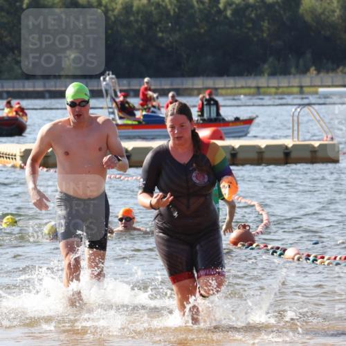 07.09.2025 - 19. Norderstedt Triathlon Luisa Fischer http://msf.ph/oto/8749507 07.09.2025 10:57:18 Schwimmen 1161, 1218, 1228, 1253 meine-sportfotos.de