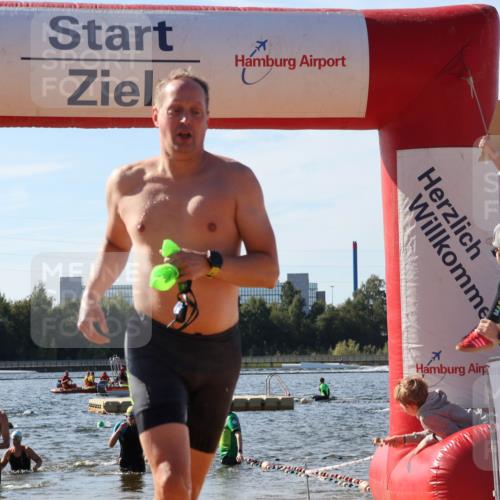 07.09.2025 - 19. Norderstedt Triathlon Luisa Fischer http://msf.ph/oto/8749554 07.09.2025 10:57:25 Schwimmen 1161, 1218, 1253 meine-sportfotos.de