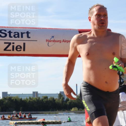 07.09.2025 - 19. Norderstedt Triathlon Luisa Fischer http://msf.ph/oto/8749558 07.09.2025 10:57:26 Schwimmen 1161, 1218, 1253 meine-sportfotos.de