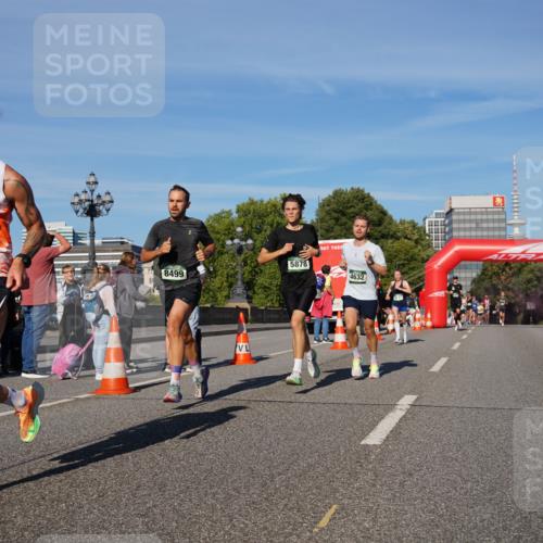 07.09.2025 - BARMER Alsterlauf Yannick Fuchs http://msf.ph/oto/8749559 07.09.2025 09:34:19 Laufen 5161, 8499, 5878, 4632 meine-sportfotos.de