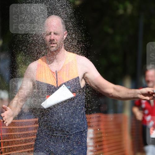 07.09.2025 - 19. Norderstedt Triathlon Michael Strokosch http://msf.ph/oto/8749595 07.09.2025 12:41:57 Laufen 756, 800, 1243, 1327 meine-sportfotos.de