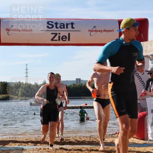 07.09.2025 - 19. Norderstedt Triathlon Luisa Fischer http://msf.ph/oto/8749596 07.09.2025 10:57:37 Schwimmen 185, 300, 806, 862, 1278, 1323 meine-sportfotos.de