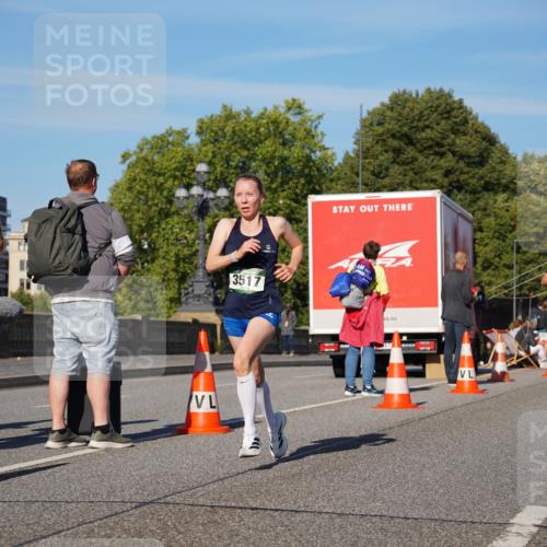 07.09.2025 - BARMER Alsterlauf Yannick Fuchs http://msf.ph/oto/8749597 07.09.2025 09:34:22 Laufen 3517, 2098 meine-sportfotos.de