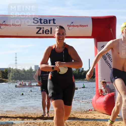 07.09.2025 - 19. Norderstedt Triathlon Luisa Fischer http://msf.ph/oto/8749613 07.09.2025 10:57:39 Schwimmen 185, 300, 806, 862, 1278, 1323 meine-sportfotos.de