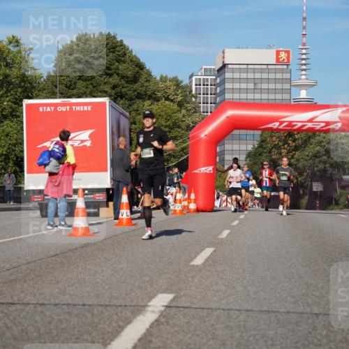 07.09.2025 - BARMER Alsterlauf Yannick Fuchs http://msf.ph/oto/8749624 07.09.2025 09:34:23 Laufen 2098, 8375 meine-sportfotos.de