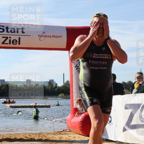 07.09.2025 - 19. Norderstedt Triathlon Luisa Fischer http://msf.ph/oto/8749637 07.09.2025 10:57:42 Schwimmen 185, 300, 806, 862, 1278, 1323 meine-sportfotos.de