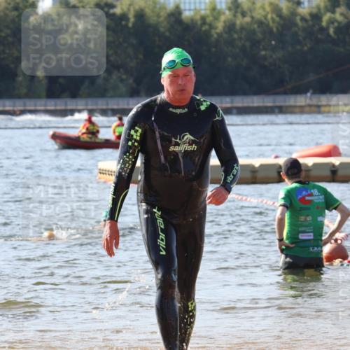 07.09.2025 - 19. Norderstedt Triathlon Luisa Fischer http://msf.ph/oto/8749669 07.09.2025 10:58:04 Schwimmen 710 meine-sportfotos.de