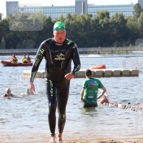 07.09.2025 - 19. Norderstedt Triathlon Luisa Fischer http://msf.ph/oto/8749683 07.09.2025 10:58:05 Schwimmen 710 meine-sportfotos.de