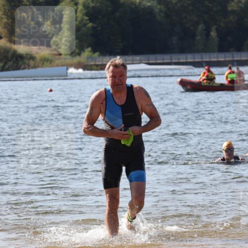 07.09.2025 - 19. Norderstedt Triathlon Luisa Fischer http://msf.ph/oto/8749703 07.09.2025 10:58:07 Schwimmen 152, 710 meine-sportfotos.de