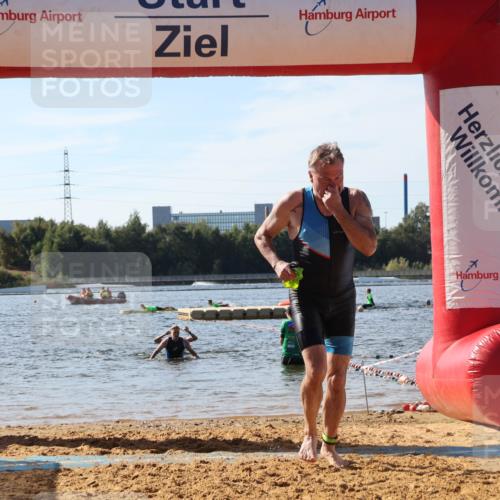 07.09.2025 - 19. Norderstedt Triathlon Luisa Fischer http://msf.ph/oto/8749754 07.09.2025 10:58:13 Schwimmen 152, 710 meine-sportfotos.de
