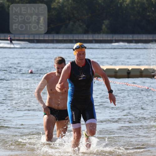 07.09.2025 - 19. Norderstedt Triathlon Luisa Fischer http://msf.ph/oto/8749772 07.09.2025 10:58:23 Schwimmen 152, 704, 1274 meine-sportfotos.de