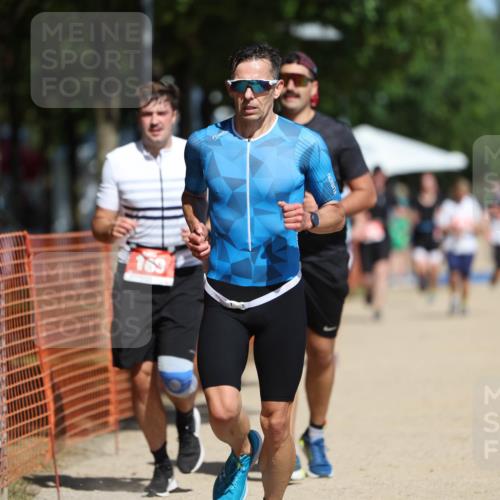 07.09.2025 - 19. Norderstedt Triathlon Michael Strokosch http://msf.ph/oto/8749794 07.09.2025 12:42:12 Laufen 168, 189, 215, 717, 741, 793, 1249, 1300 meine-sportfotos.de