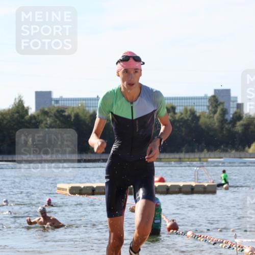 07.09.2025 - 19. Norderstedt Triathlon Luisa Fischer http://msf.ph/oto/8749885 07.09.2025 10:59:37 Schwimmen 1190 meine-sportfotos.de