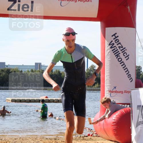 07.09.2025 - 19. Norderstedt Triathlon Luisa Fischer http://msf.ph/oto/8749893 07.09.2025 10:59:37 Schwimmen 1190 meine-sportfotos.de