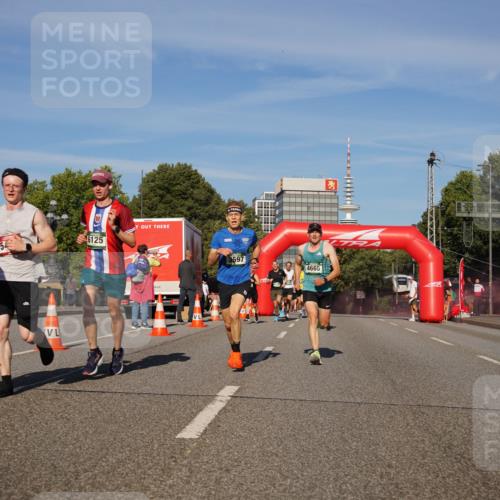 07.09.2025 - BARMER Alsterlauf Yannick Fuchs http://msf.ph/oto/8749898 07.09.2025 09:34:31 Laufen 3906, 54, 6125, 3597, 4665 meine-sportfotos.de